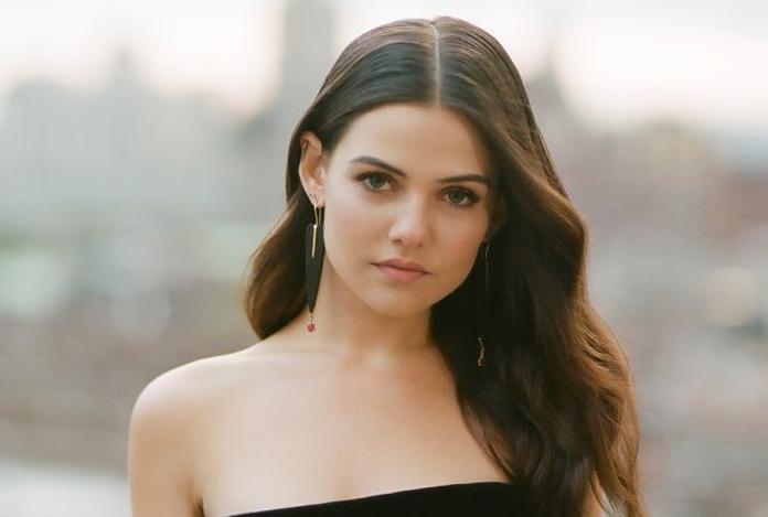 Danielle Campbell Body Measurements, Height, Weight, Bra Size, Shoe Size