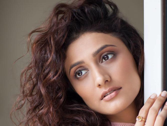 Ragini Khanna Phone Number, House Address, Email ID, Contact Details