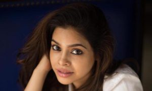 Sumona Chakravarti