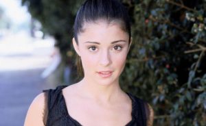 Shiri Appleby