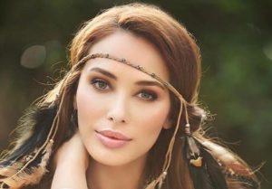 Iulia Vantur