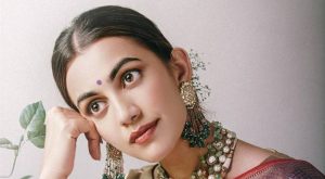Esha Kansara