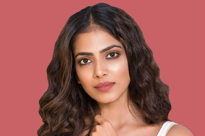 Malavika Mohanan Phone Number, House Address, Email ID, Contact Details