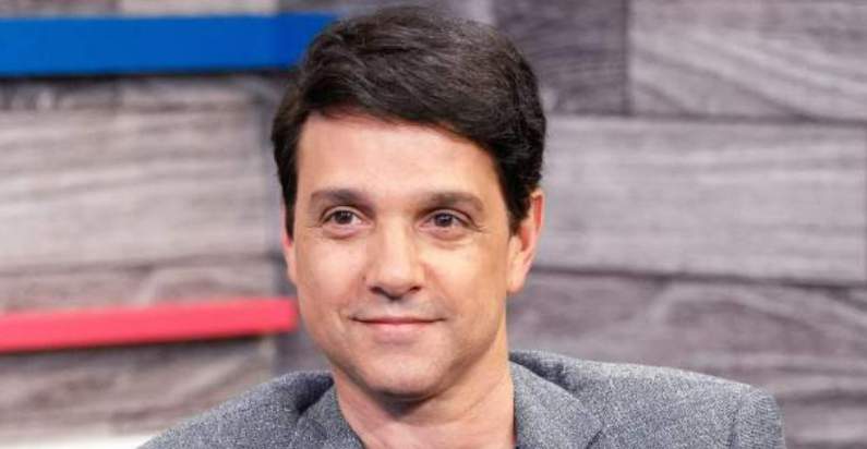 Ralph Macchio Body Measurements, Height, Weight, Shoe Size, Family