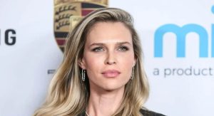 Sara Foster