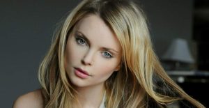 Izabella Miko