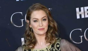 Esmé Bianco Body Measurements, Height, Weight, Bra Size, Shoe Size