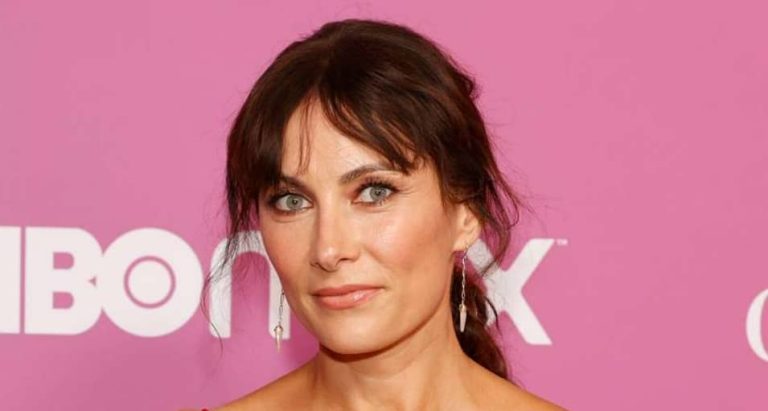 Laura Benanti Body Measurements, Height, Weight, Bra Size, Shoe Size