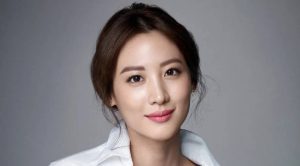 Claudia Kim