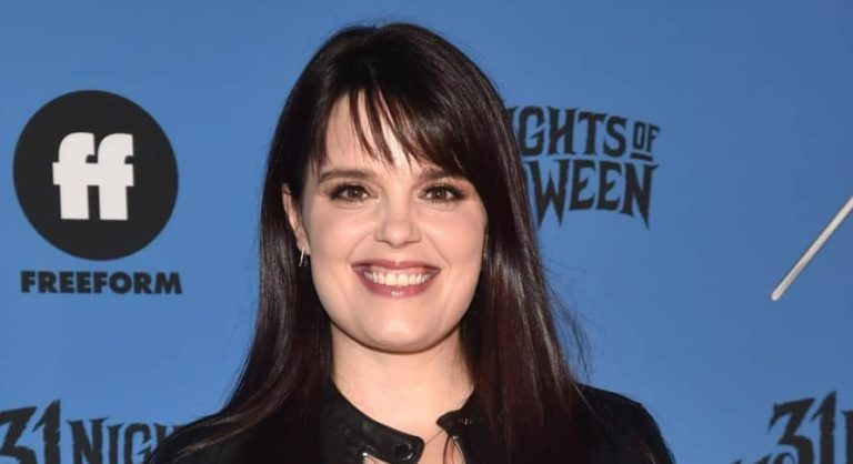 Kimberly J. Brown Body Measurements, Height, Weight, Bra Size, Shoe Size