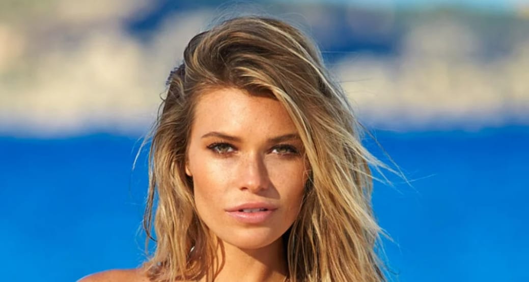 Samantha Hoopes Samantha Hoopes