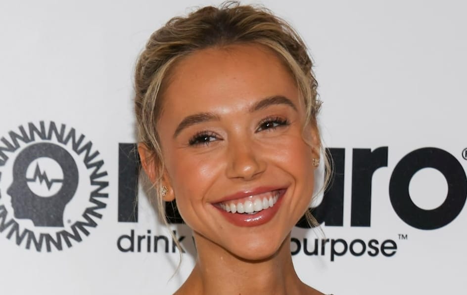 Alexis Ren Alexis Ren