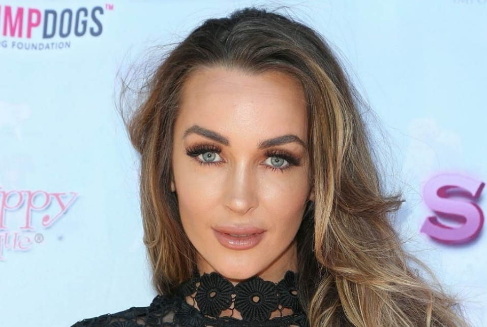 Courtney Sixx Courtney Sixx