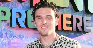 Lauv