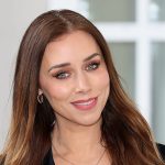 Una Healy