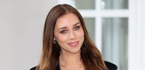 Una Healy