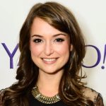 Milana Vayntrub